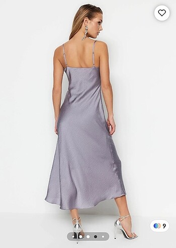 Trendyol milla gri saten gece elbisesi - Görsel 2