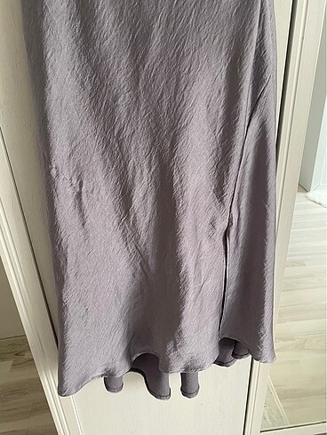 Trendyol milla gri saten gece elbisesi - Görsel 7