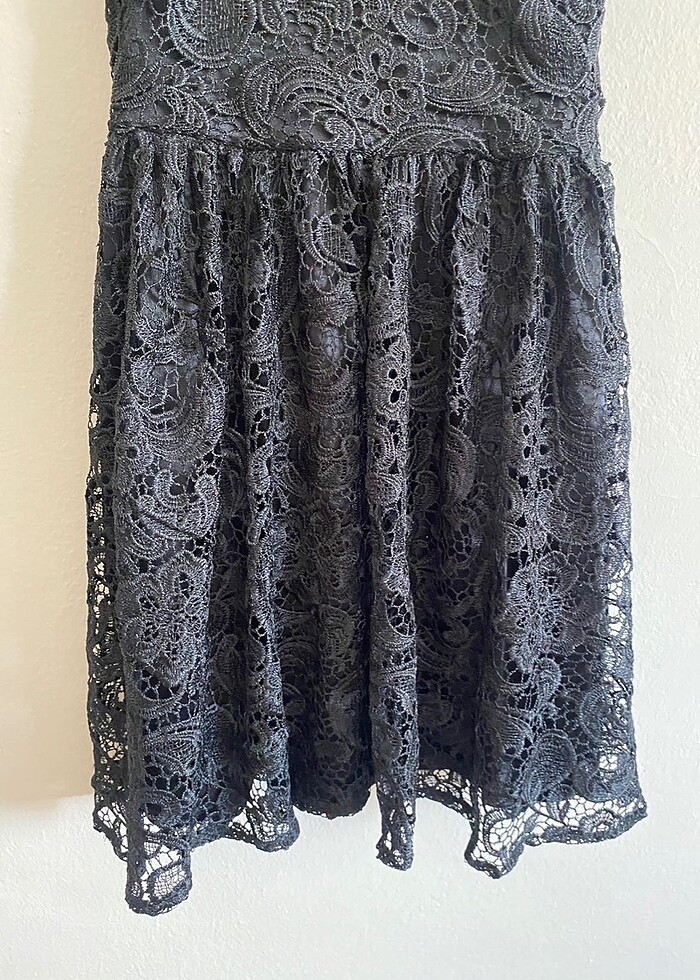 Koton siyah dantelli fisto kısa elbise - Görsel 4