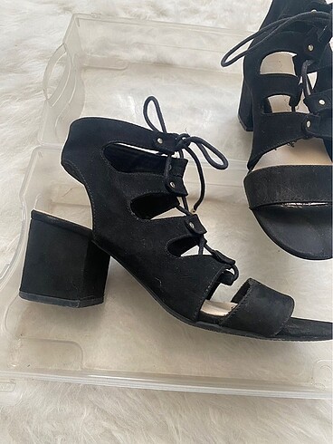 38 Beden Bershka süet kadife topuklu ayakkabı