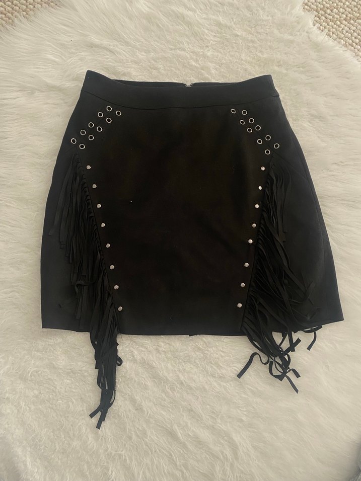 Stradivarius siyah Süet Püsküllü Kadın Mini Etek - Görsel 4