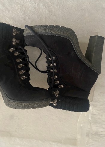 Graceland Siyah Süet Platform Topuklu Kadın Bot - Görsel 2