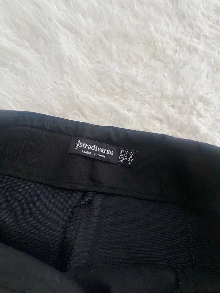 Stradivarius yırtmaçlı Deri Siyah Mini Etek - Görsel 5