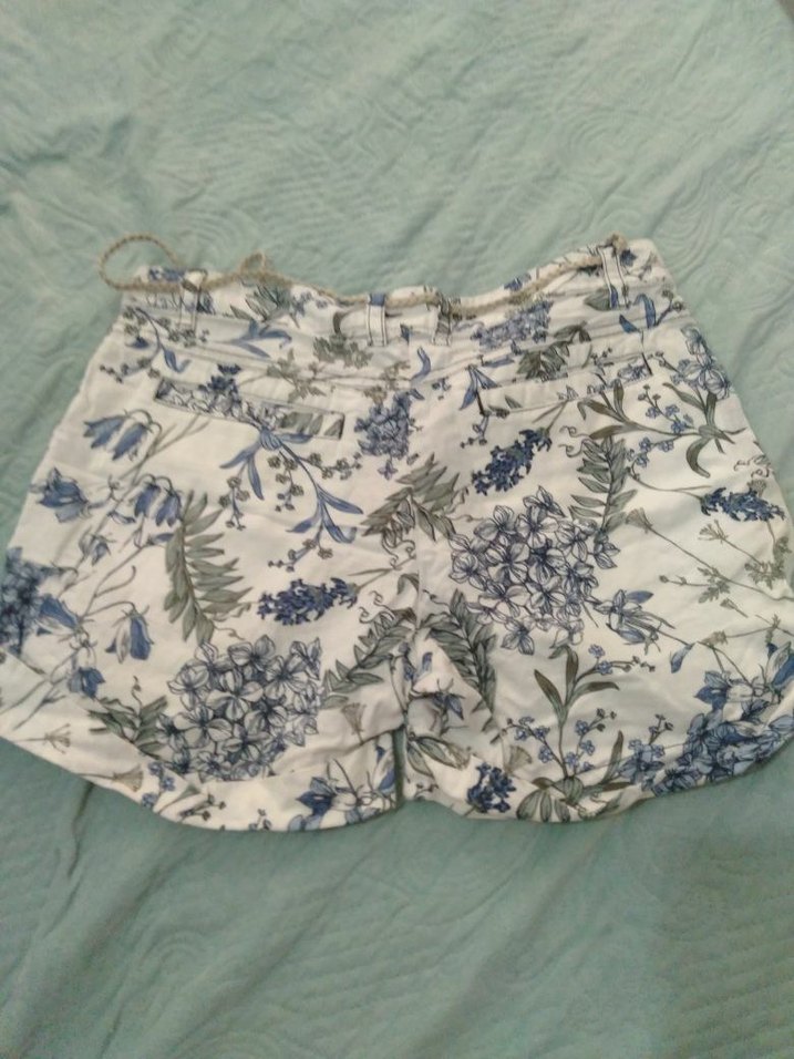 Çiçek Desenli Bohem Beyaz Mini Şort - Görsel 4
