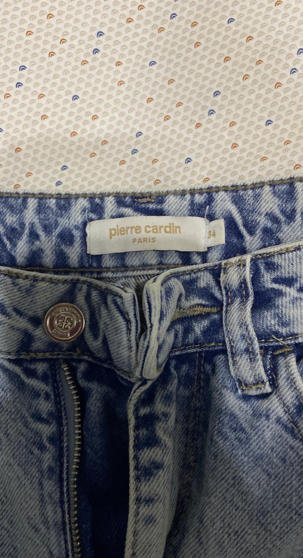 Açık Mavi Yüksek Bel Denim Jean Pierre Cardin
straight fit model — görsel 3/4