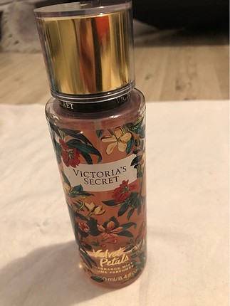 Victoria secret vucut parfümü