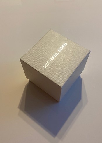 Michael Kors ürünü