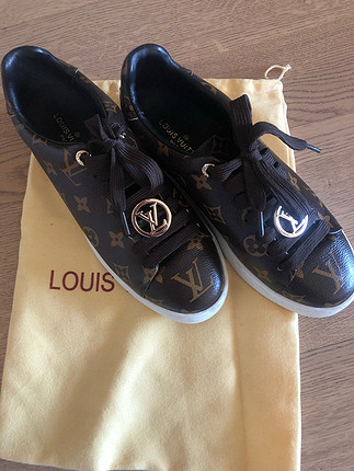 Louis vuitton sneakers 