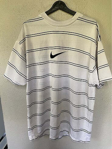 Nike Vintage Forma