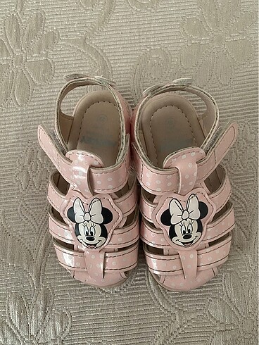 LC Waikiki Bebek sandaleti
