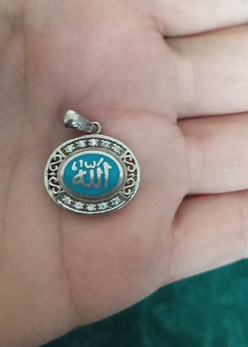 Zara Turkuaz Taşlı Allah lafızlı Kolye Ucu