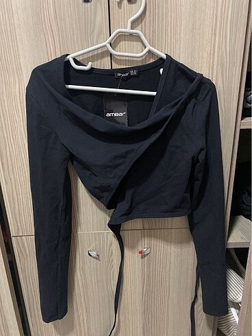 Ambar crop kumaş bluz