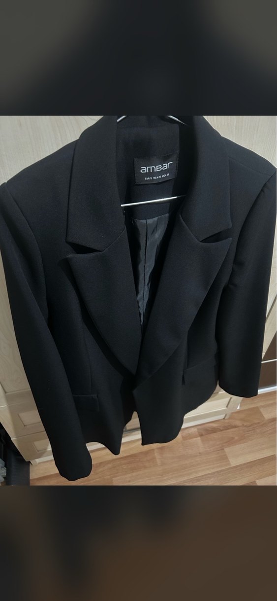 Şık ve Rahat siyah Blazer Ceket — görsel 2/4