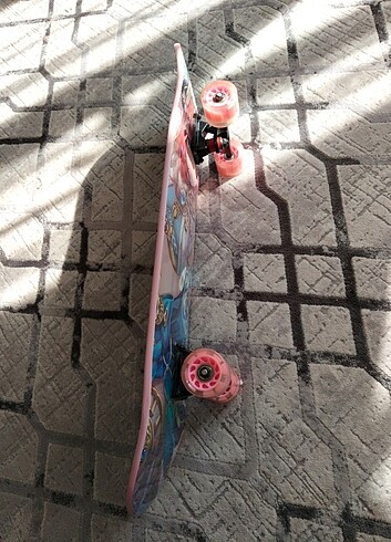 Kaykay tekerlekleri ışıklı - Görsel 3