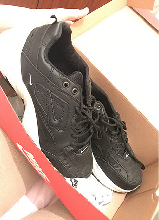 40 Beden siyah Renk Nike ayakkabi