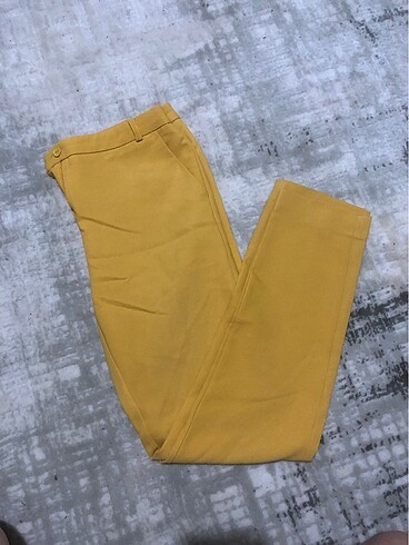Sarı kumaş pantolon