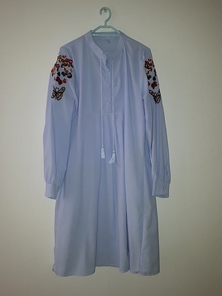 Yepyeni tunik.