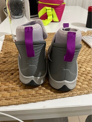 Nike nike bot