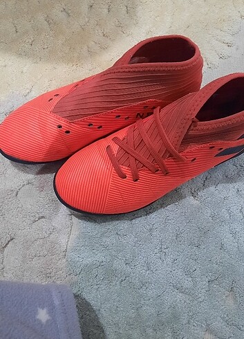 Adidas hali saha ayakkbisi