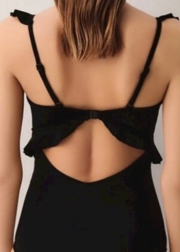 Siyah Fırfırlı Gösterişli Kadın Mayo - Görsel 3