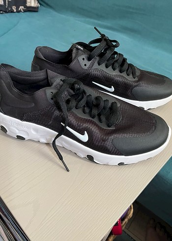 Siyah Bağcıklı Spor Ayakkabısı - Görsel 2