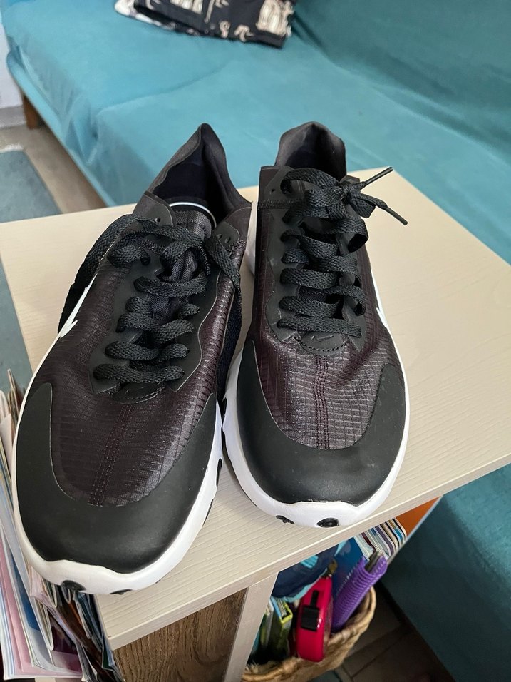 Siyah Bağcıklı  Spor Ayakkabısı - Görsel 3