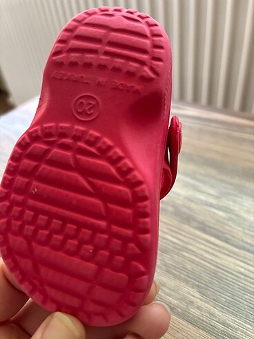 20 Beden kırmızı Renk LCW Mickey bebek terlik sandalet