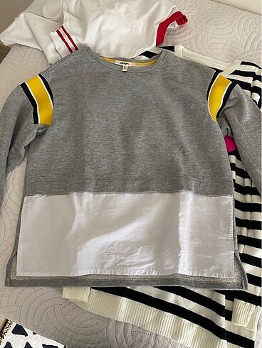 m Beden Sweatshirt