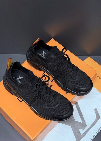 Louis Vuitton Siyah Bagcikli Sneaker