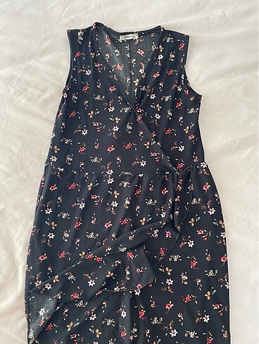 Elbise görünümlü çiçekli kısa tulum - Görsel 2