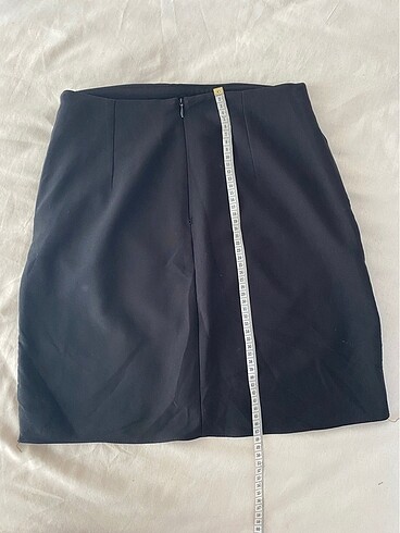 Şık siyah kısa etek - Görsel 3