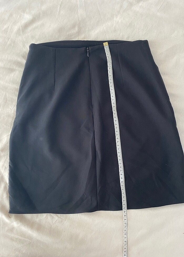 Şık siyah kısa etek - Görsel 3