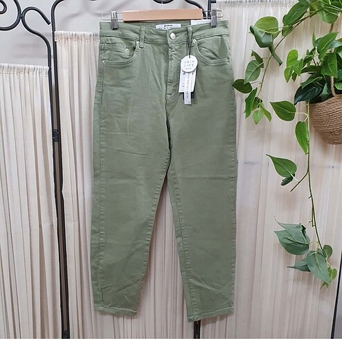 Stradivarius yeşil jean