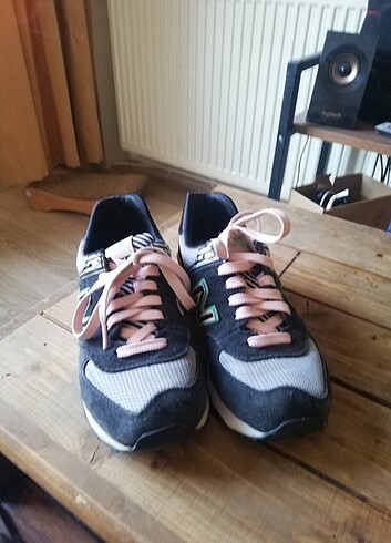 37,5 Beden Orijinal new balance