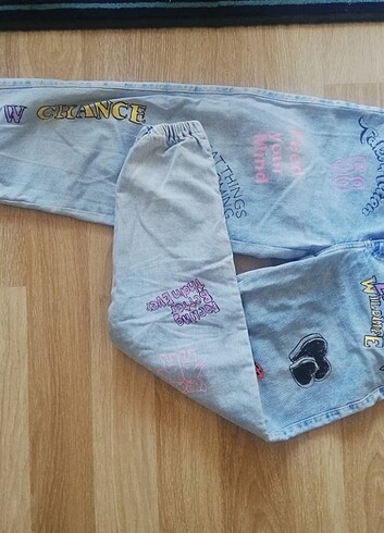 Bershka Yuksek bel mavi kot