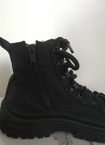 38 Beden Zara Bot