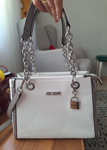 Guess Zincirli Sik Canta