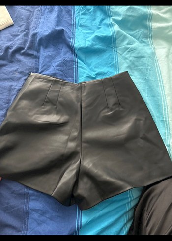 Siyah Deri Mini Şort zara - Görsel 2