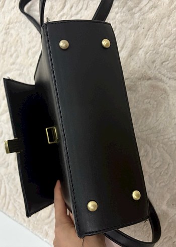 Siyah Deri Kadın Çanta Tokalı - Görsel 4