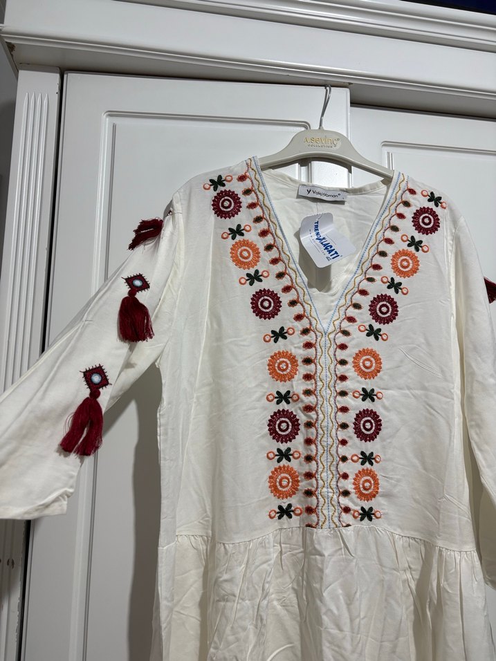 Nakışlı Beyaz Uzun Bohem Elbise - Görsel 2