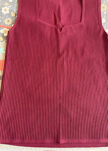 Bordo Pileli Kolsuz Bluz