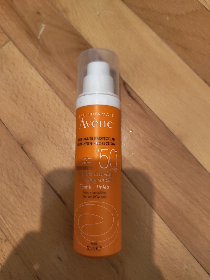 Avène SPF 50+ Anti-Aging Tonlu Güneş Kremi - Görsel 3