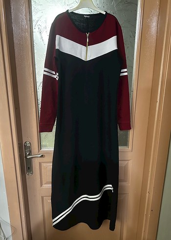 Diğer Siklik Ve Rahatlik Siyah Bordo V Yaka Elbise
