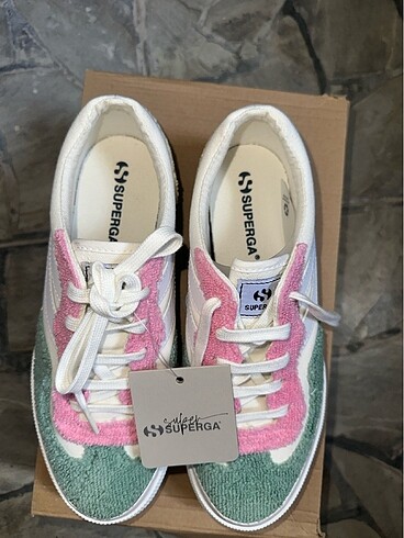 38 Beden çeşitli Renk Superga punch işlemeli ayakkabı