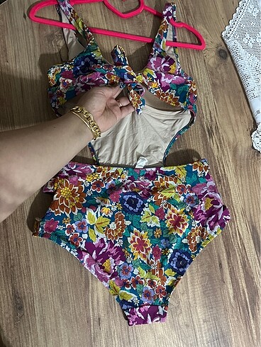 42 Beden çeşitli Renk Çiçekli mayokini