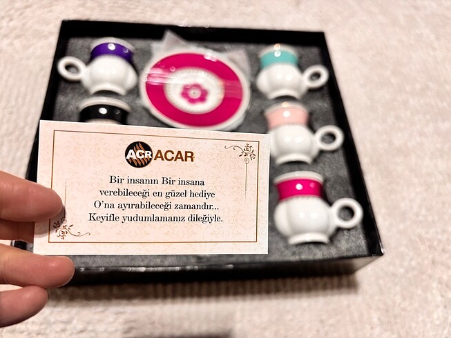 Karaca Acar fincan takımı