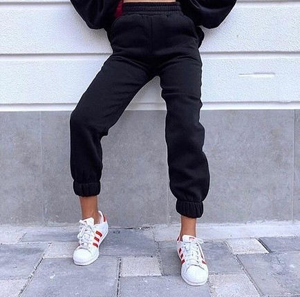 siyah esortman