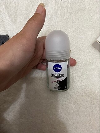 Nivea rollon