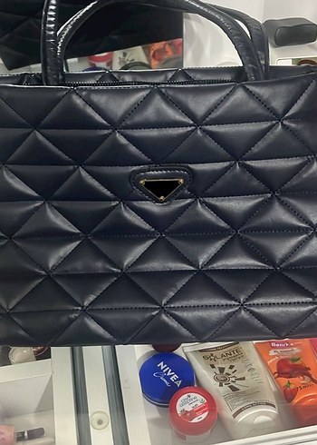 Prada Sik Lacivert Kapitone El Cantasi