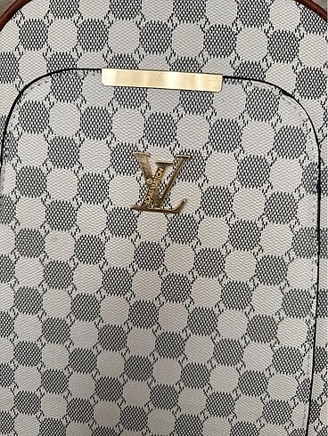 Louis Vuitton Çanta